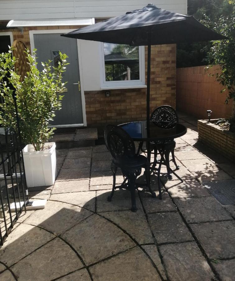 Quest Fulfiller - Near General Hospital, Free Parking & Garden Apartment Southampton Exterior foto
