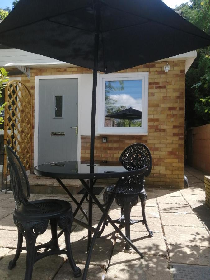 Quest Fulfiller - Near General Hospital, Free Parking & Garden Apartment Southampton Exterior foto